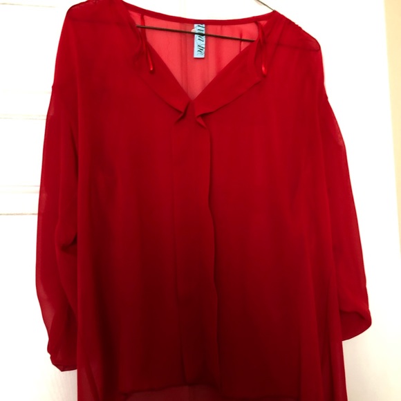 Top - Picture 2 of 3